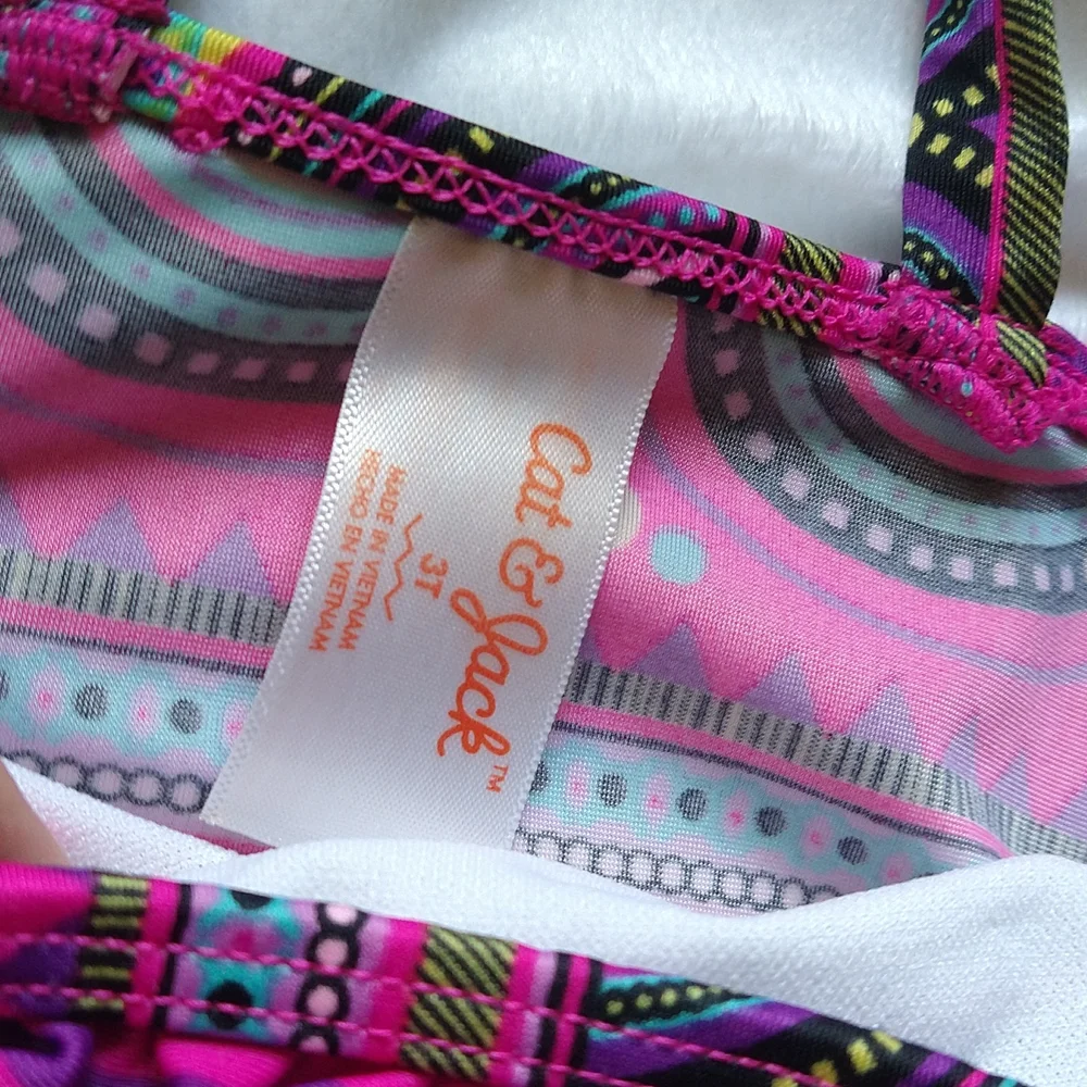 3T: MULTICOLOR SWIM SUIT. Cat & Jack